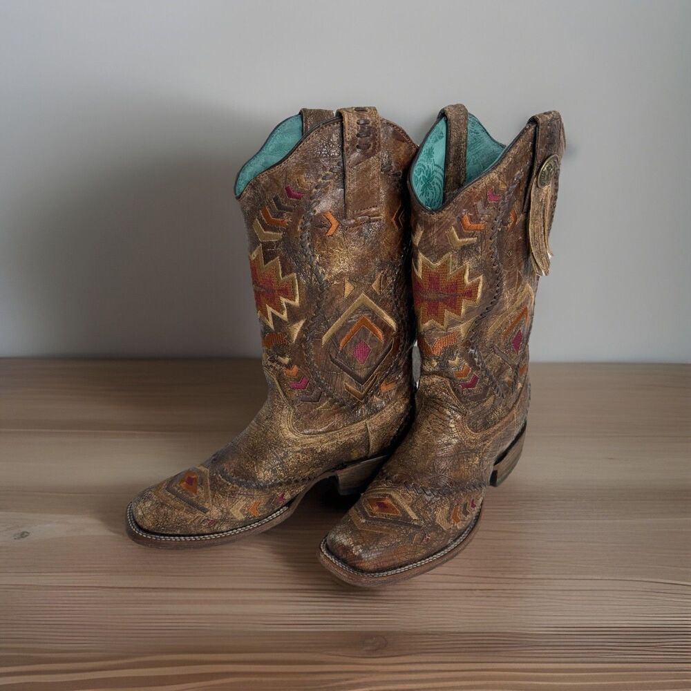 Corral Vintage Western Women Cowboy Boots Size 6.5M Aztec Embroidered Square Toe